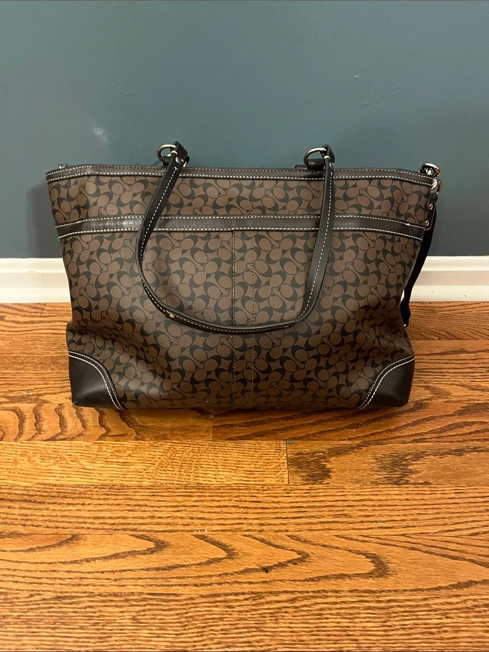 Coach excellent used